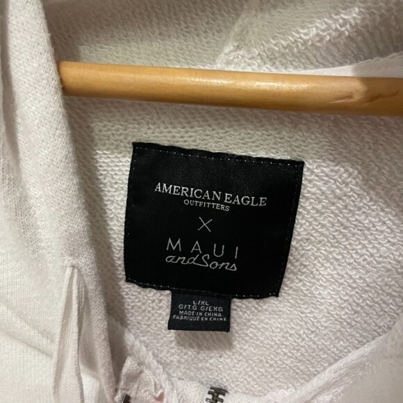 American Eagle Women's White Zip Up Sweater- Sz L/XL - Picture 3 of 3